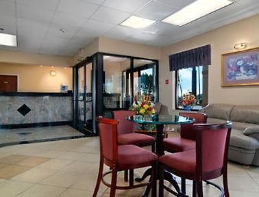 Super 8 Conyers Hotel ภายใน รูปภาพ